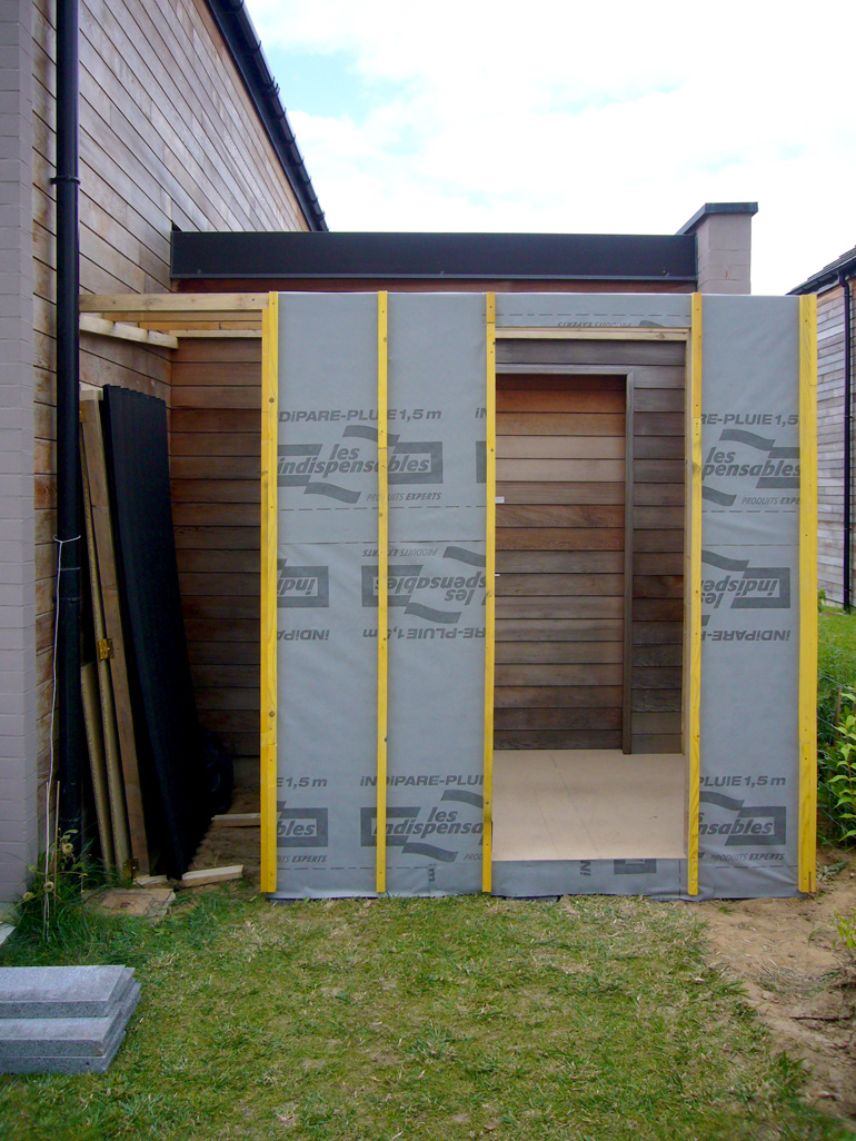 ambiance wood thomas rotteleur compagnon charpentier abris jardin red cedar chantier