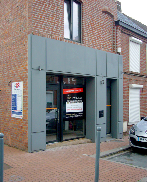 facade bois style vieux magasin lillois hem immobilier ambiance wood thomas rotteleur compagnon charpentier